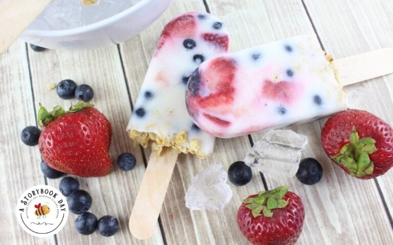 Make These Berry Yogurt Popsicles for a Happy Summer!