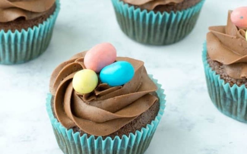 You Need to Make these Adorable Bird’s Nest Cupcakes for Spring