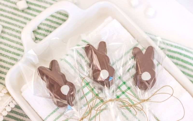 These Chocolate Covered Bunny Butts Peeps are so Easy to Make!